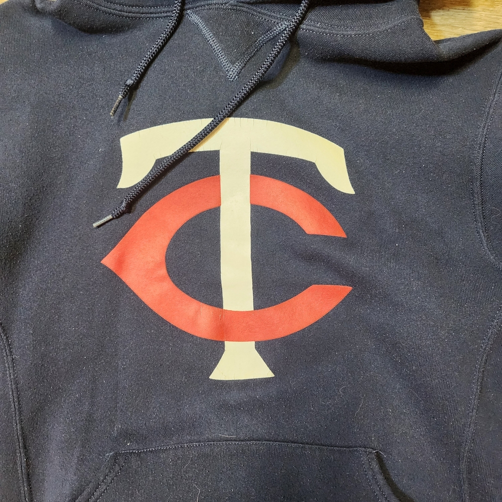 Russell Athletic Navy and Red Logo Hoodie MLB Baseball Minnesota Twins - Picture 4 of 5